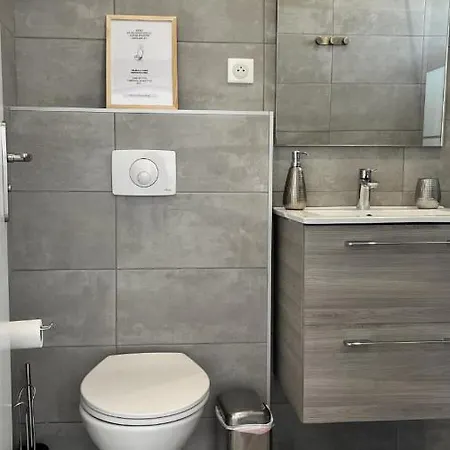 N3 Maison T2 Climatise Ajaccio (Corsica)