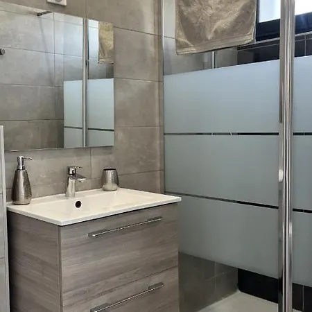 Apartment N3 Maison T2 Climatise