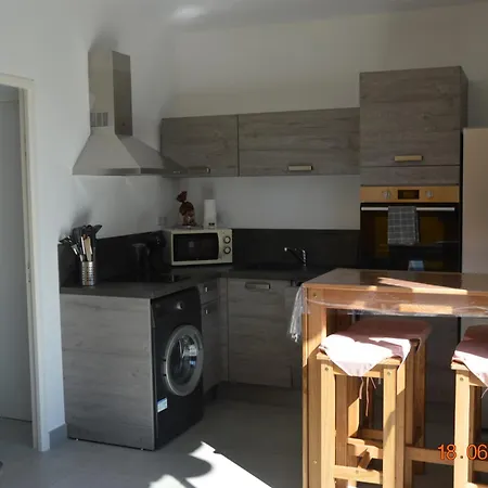 N3 Maison T2 Climatise * Ajaccio (Corsica)