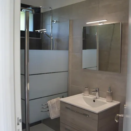 N3 Maison T2 Climatise Apartmán *