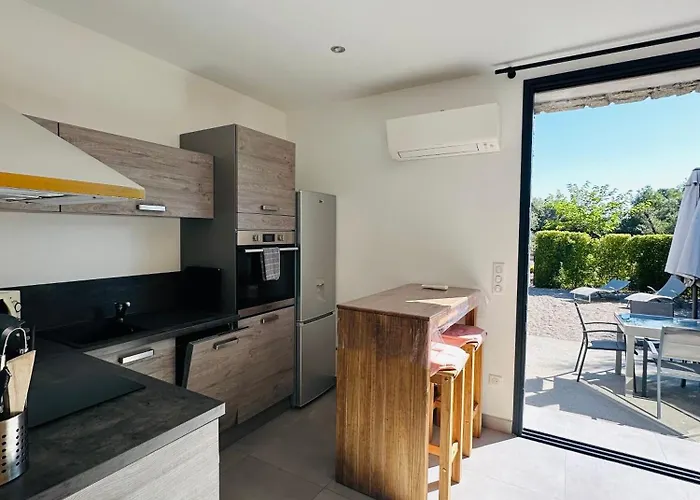 N3 Maison T2 Climatise * Ajaccio (Corsica)